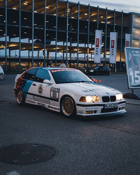 Picture from Instagram @tobiimuc @e36compacthub @blutgruppe_e36 @e3610w @lowmedia.official