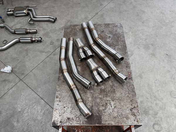 SUPERSPRINT EXHAUST FOR 1987-1984 BMW E32 750i V12 (350 HP)