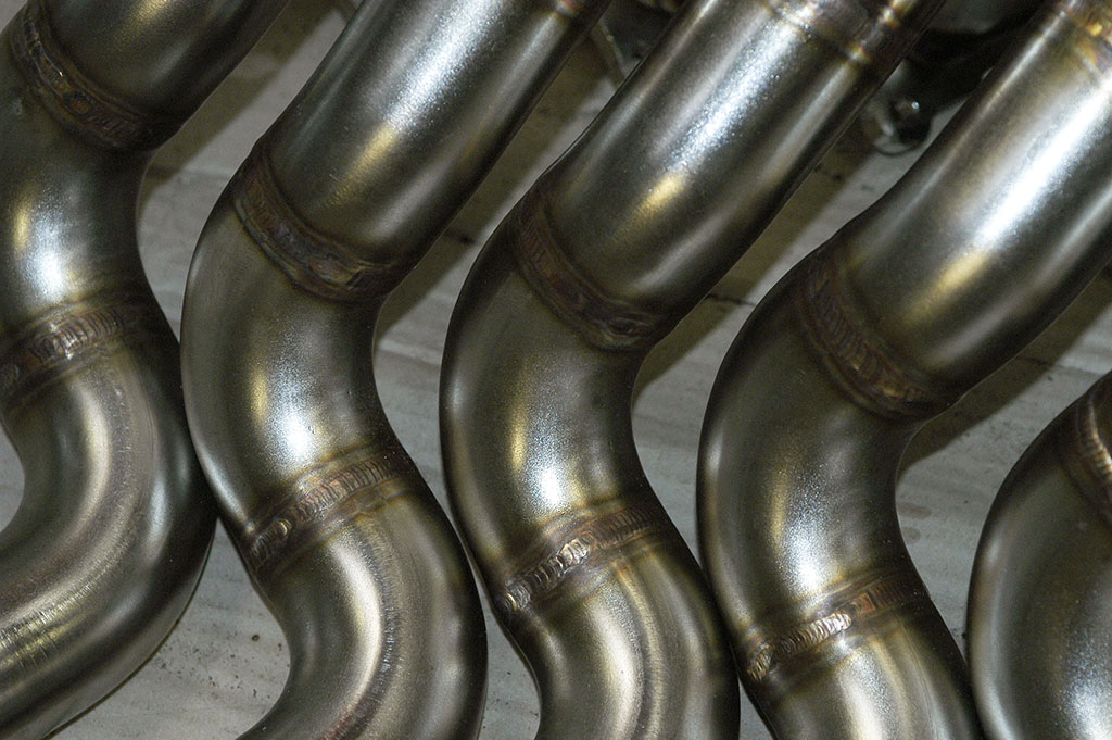 Manifold Racing Right - Left (Left / Right Hand Drive)
