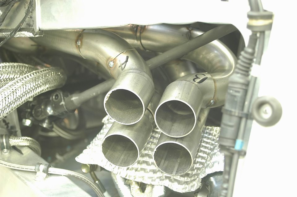 Manifold Right - Left (Replaces OEM pre-Catalytic converter)