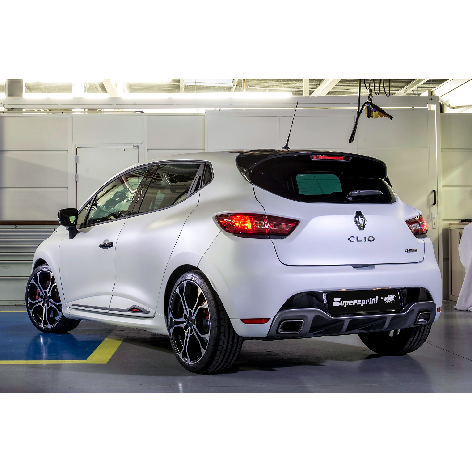 RENAULT CLIO IV RS Trophy 220 EDC 1.6T (220 Hp) 2015 -> 2016
