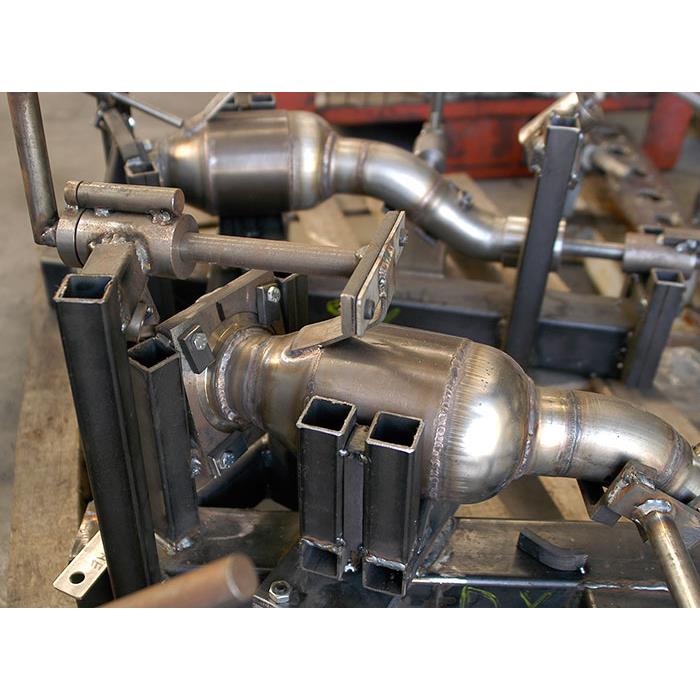 Front Metallic catalytic converter Left