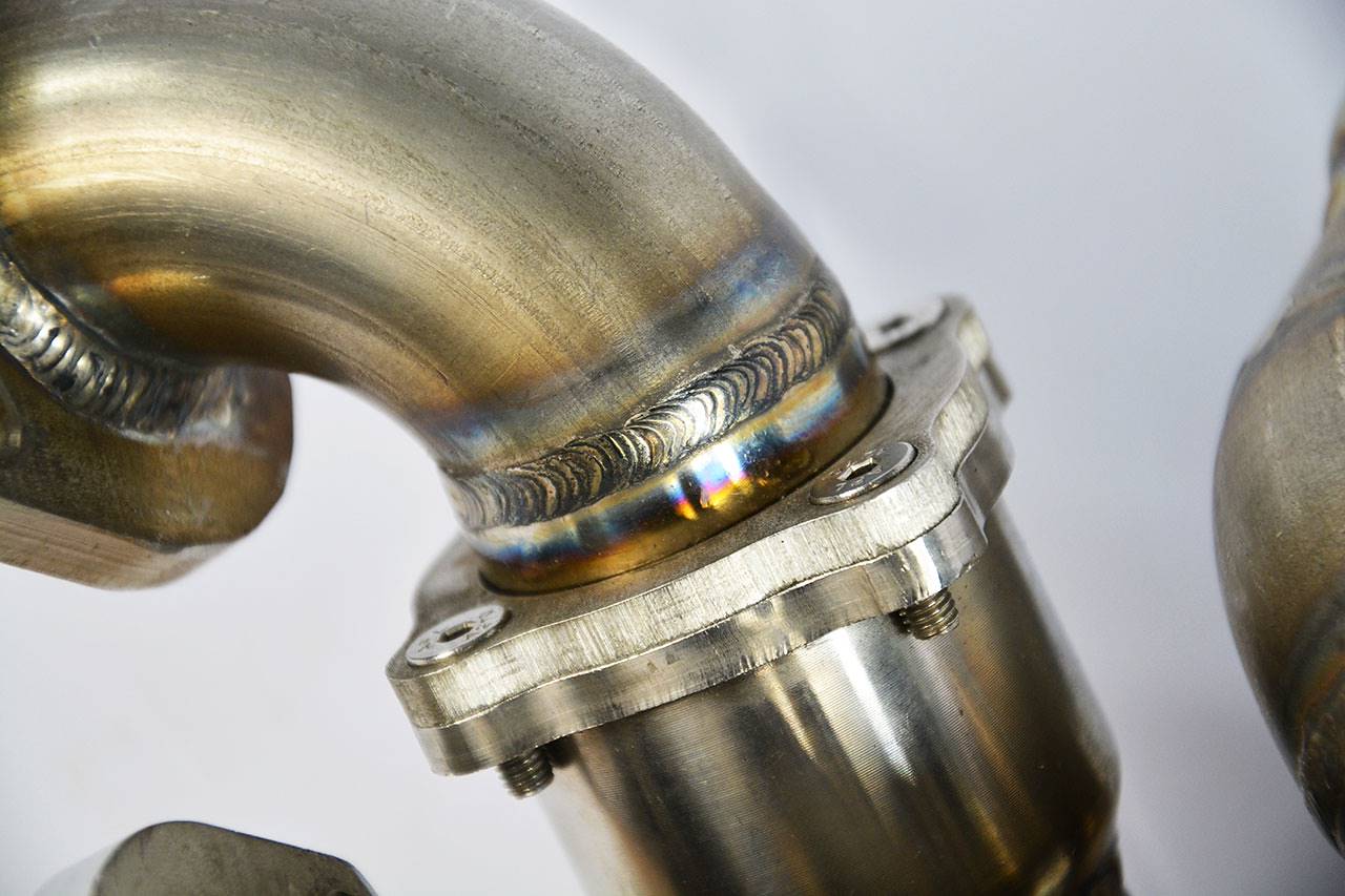 Collettore destro + sinistro AISI 310S per turbine di serie Disponibile su richiesta