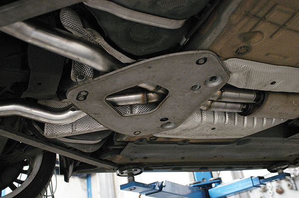 Prototyp von 986913 Mittelrohrsatz “X-Pipe”