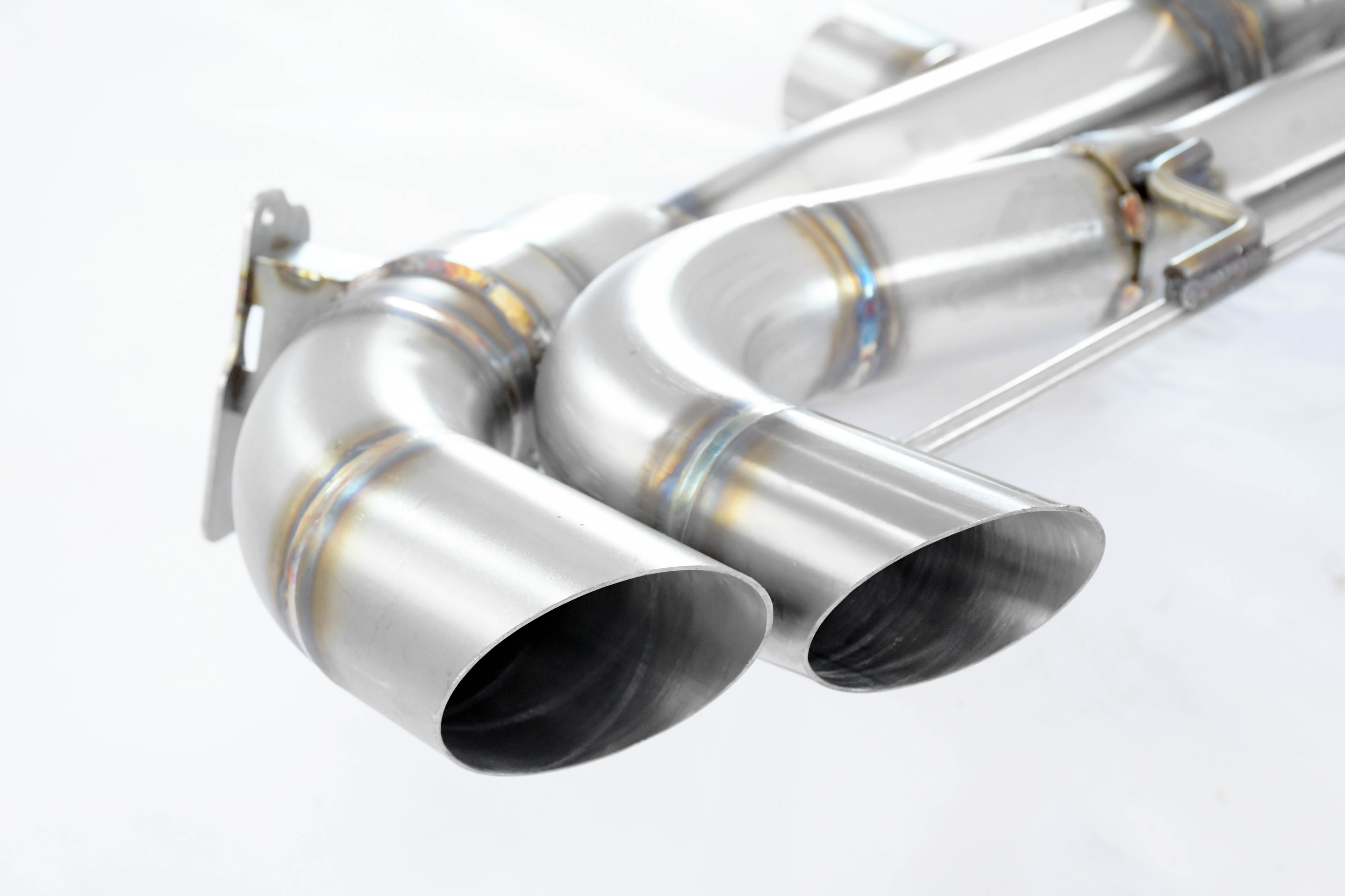 Rear exhaust right - left with valve