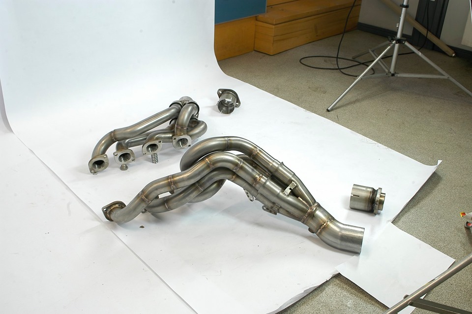 Manifold Right - Left (Replaces OEM pre-Catalytic converter)