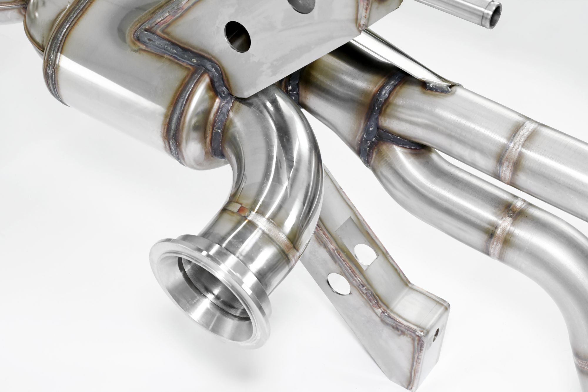 Rear exhaust Racing Right - Left 4 exits (Deletes the stock, secondary catalytics - fits to the stock endpipes) <strong><span style=color:#ea0000;>-14,0 Kg</span></strong>