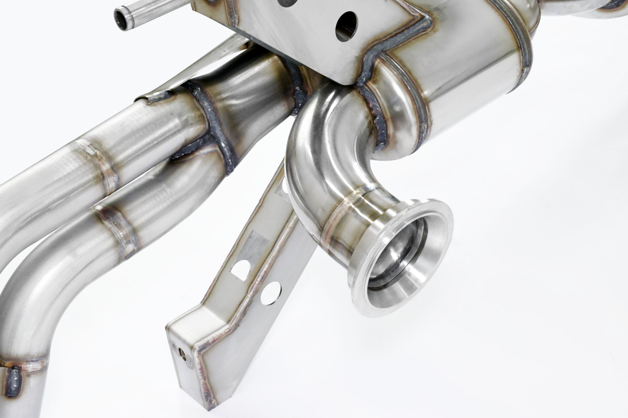 Rear exhaust Racing Right - Left 4 exits (Deletes the stock, secondary catalytics - fits to the stock endpipes) <strong><span style=color:#ea0000;>-14,0 Kg</span></strong>