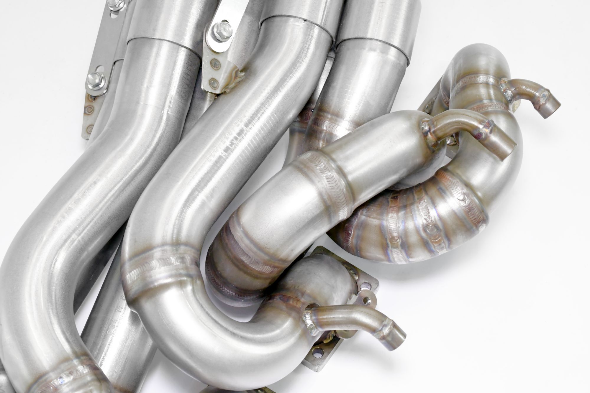 Manifold Step Design (Left Hand Drive) (with ports for the air injection system)