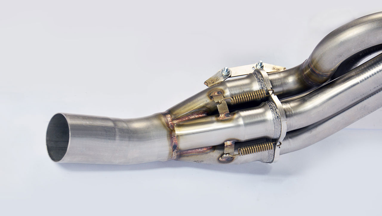 Manifold Right - Left (Left Hand Drive)