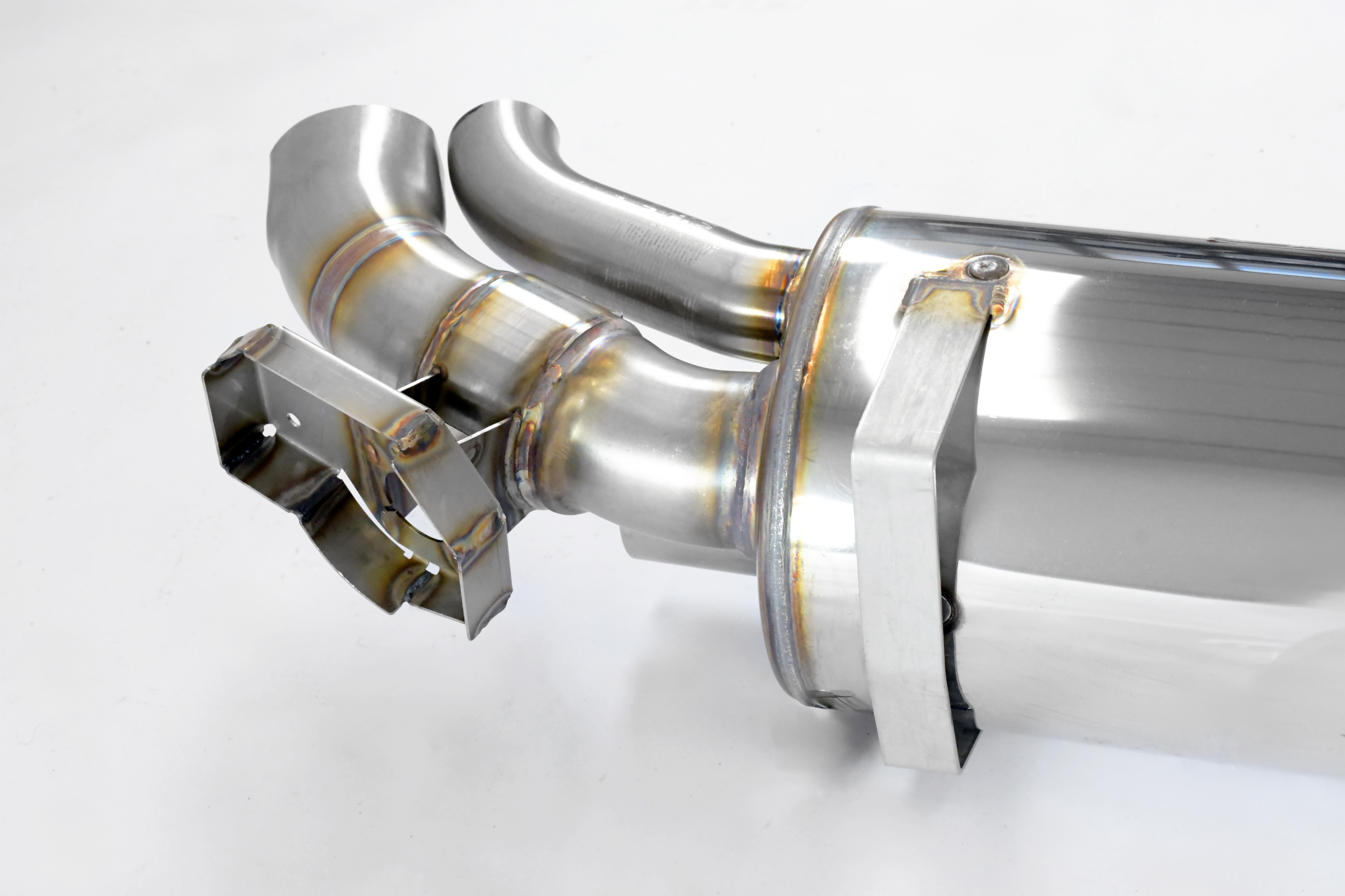 Rear exhaust right - left with valves