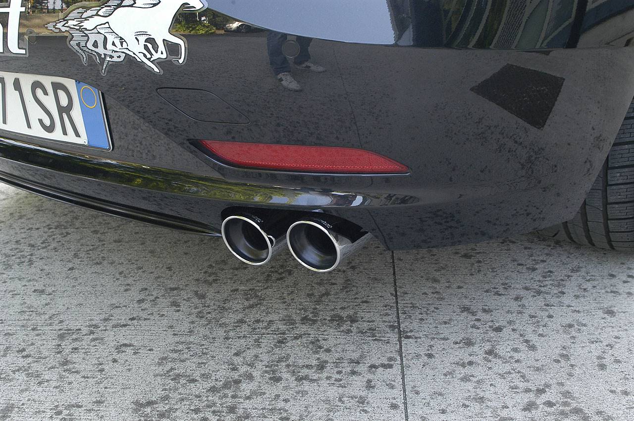 Rear exhaust Right OO80