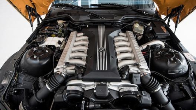 BMW Z3 M (Conversione motore V12 - M73)