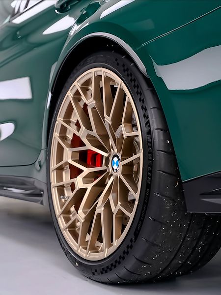 Pictures from Instagram @msirius.fr - @makegreengreatagain 