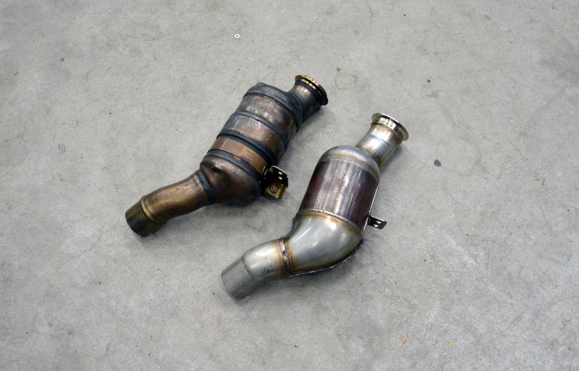 Downpipe right + Metallic catalytic converter 200CPSI