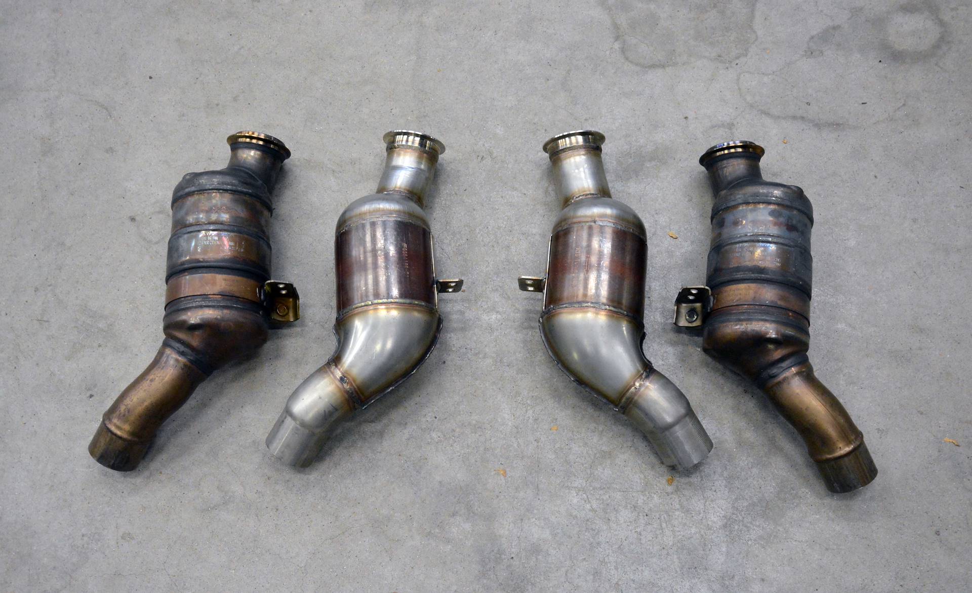 Downpipe right + Metallic catalytic converter 200CPSI