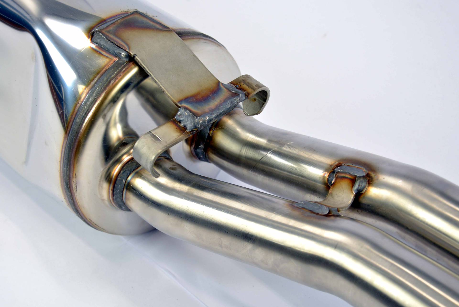 Rear exhaust OO54 (right side exit)