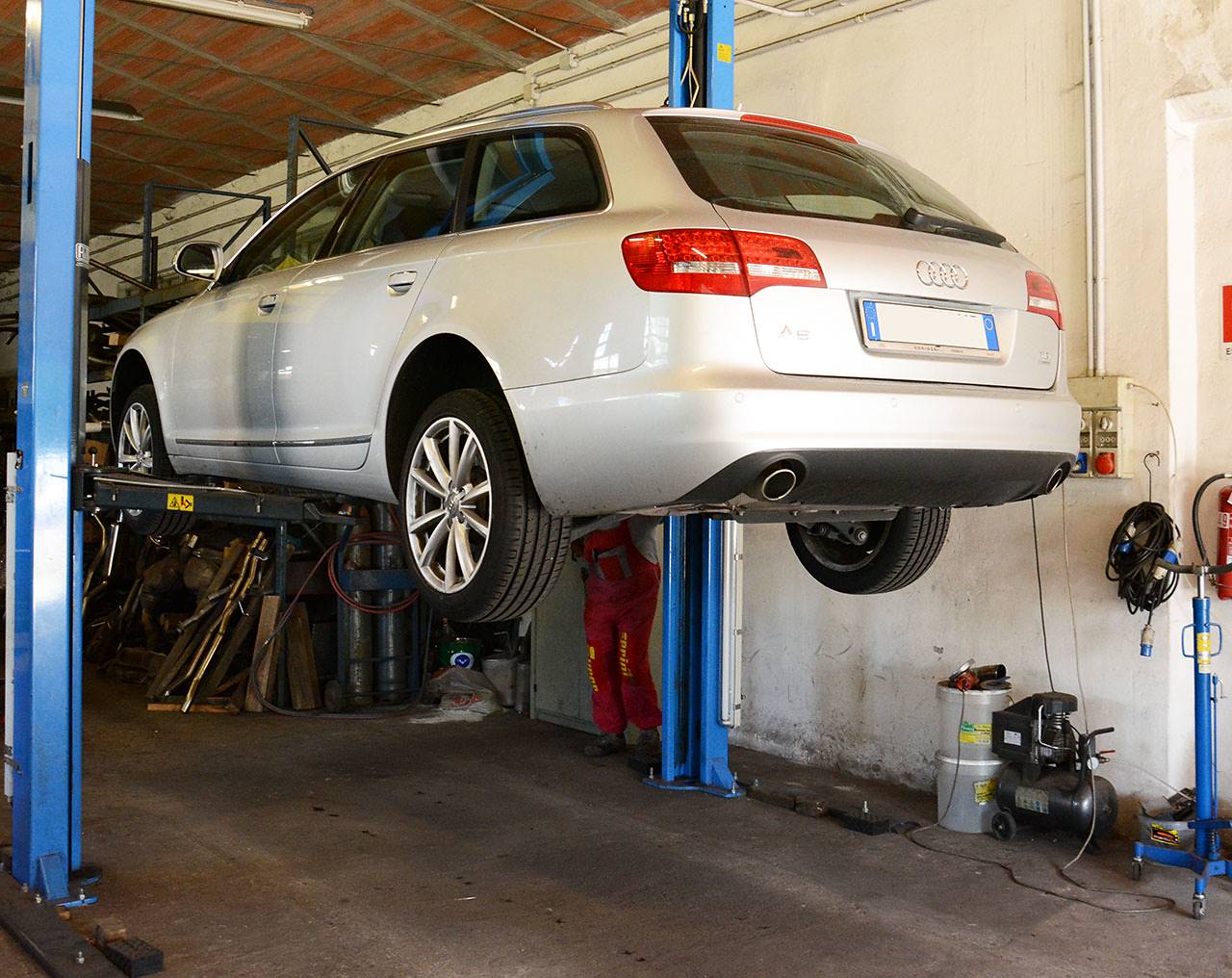 Rear pipe Left O100 (Muffler delete)