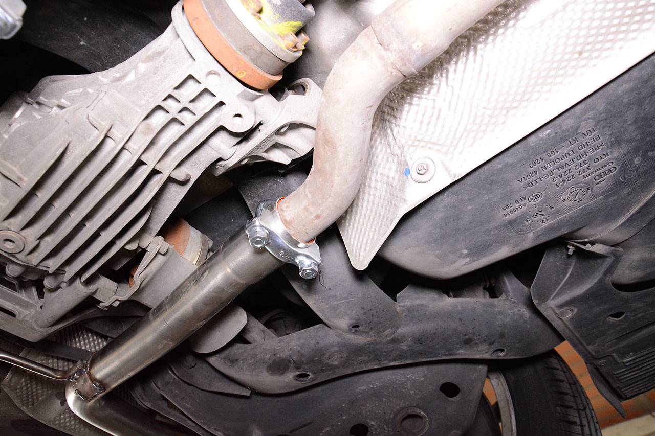 Rear pipe Right O100 (Muffler delete)