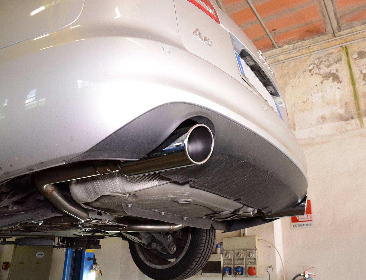 Rear pipe Right O100 (Muffler delete)