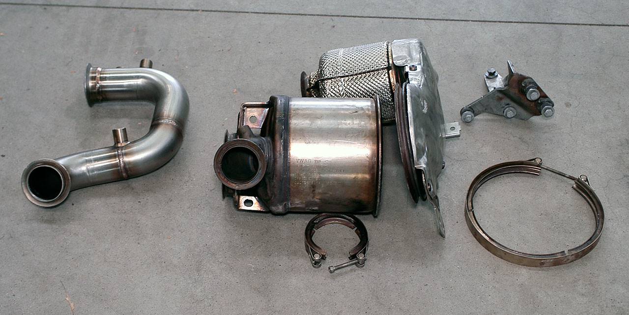 Rohrsatz ab Turbolader (für Partikel Filter Ersatz) (Euro 6 Mot.) Mit Sensorspund