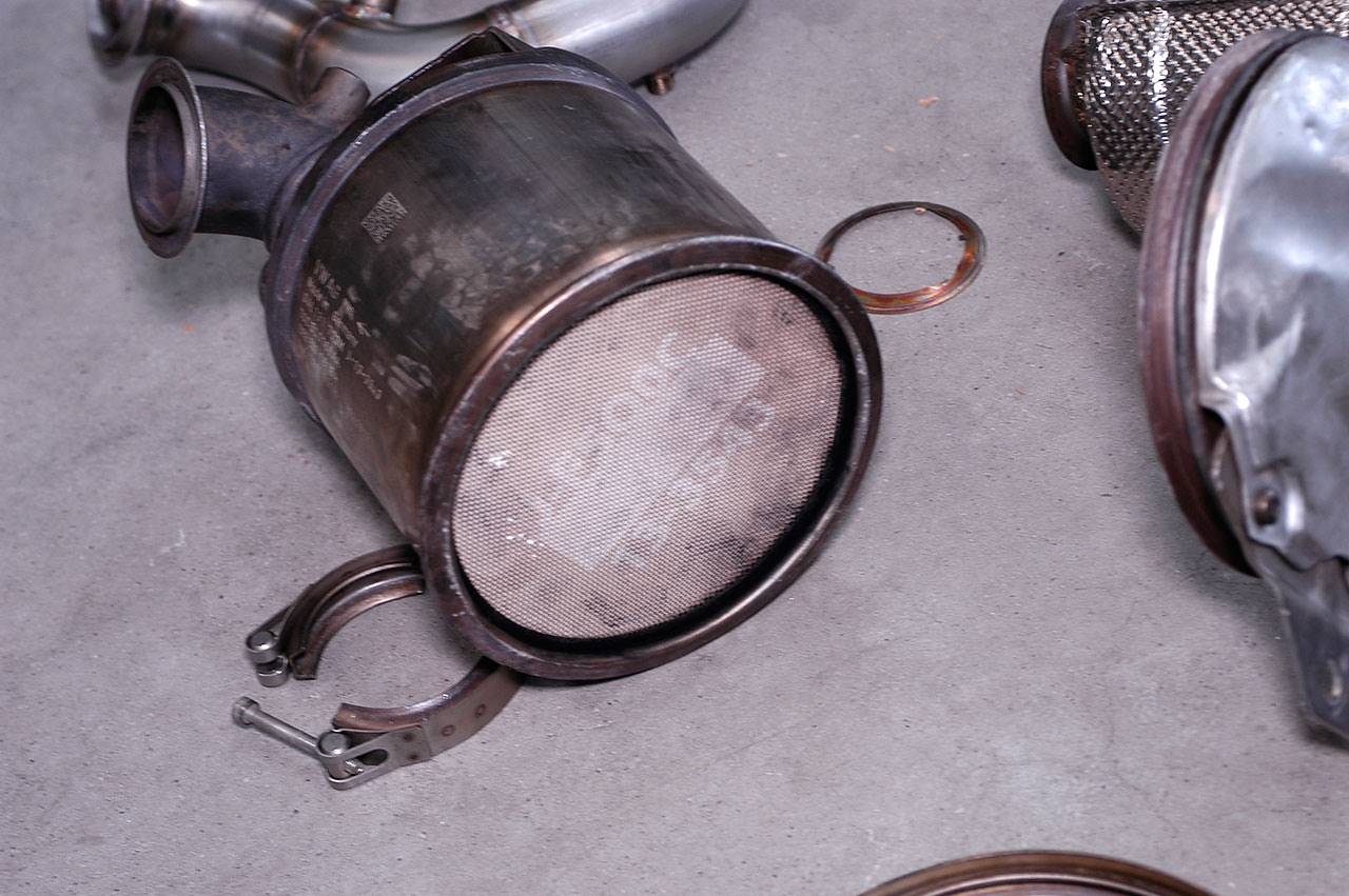 Turbo Downpipe (replaces diesel soot filter) With sensor bungs (Euro 6 engine)