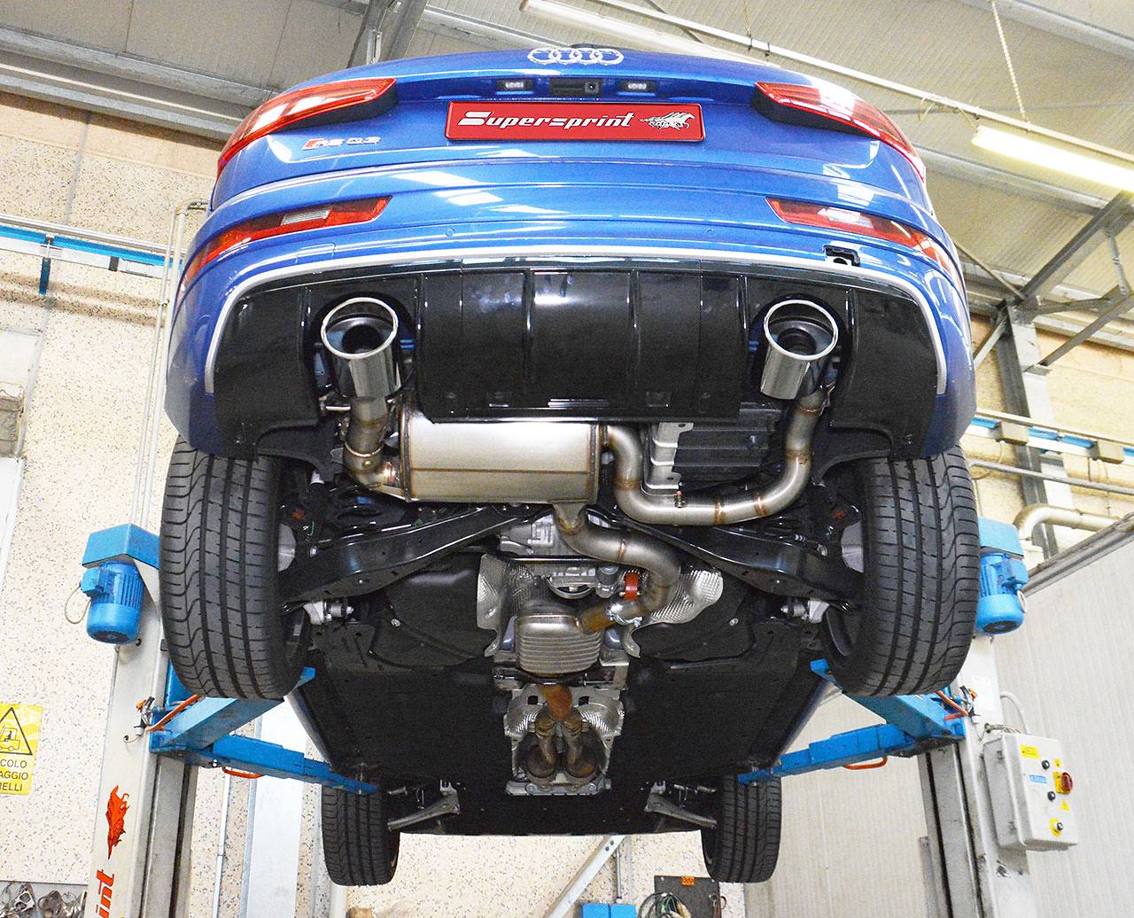 Rear exhaust Right - Left 150x105 with valve