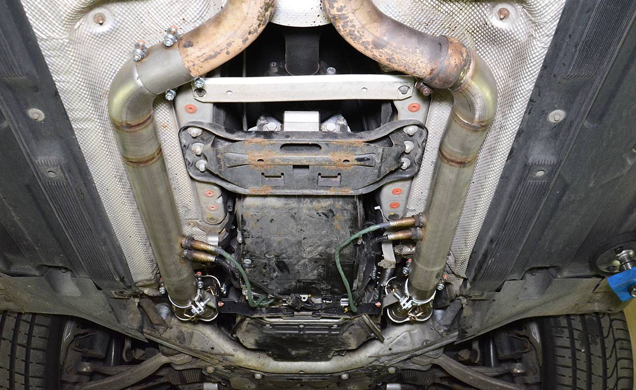 Right - Left pipe kit (fits to the stock, secondary catalytic)