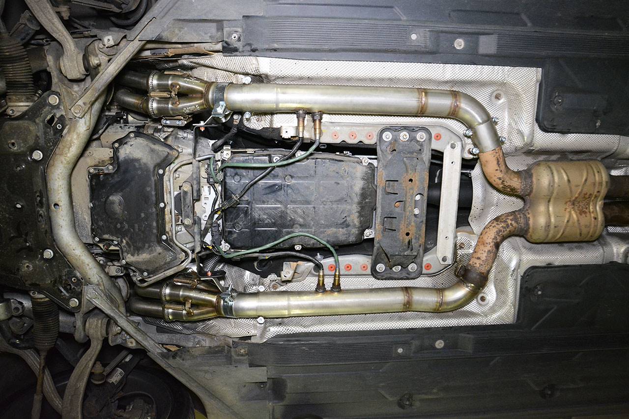 Right - Left pipe kit (fits to the stock, secondary catalytic)