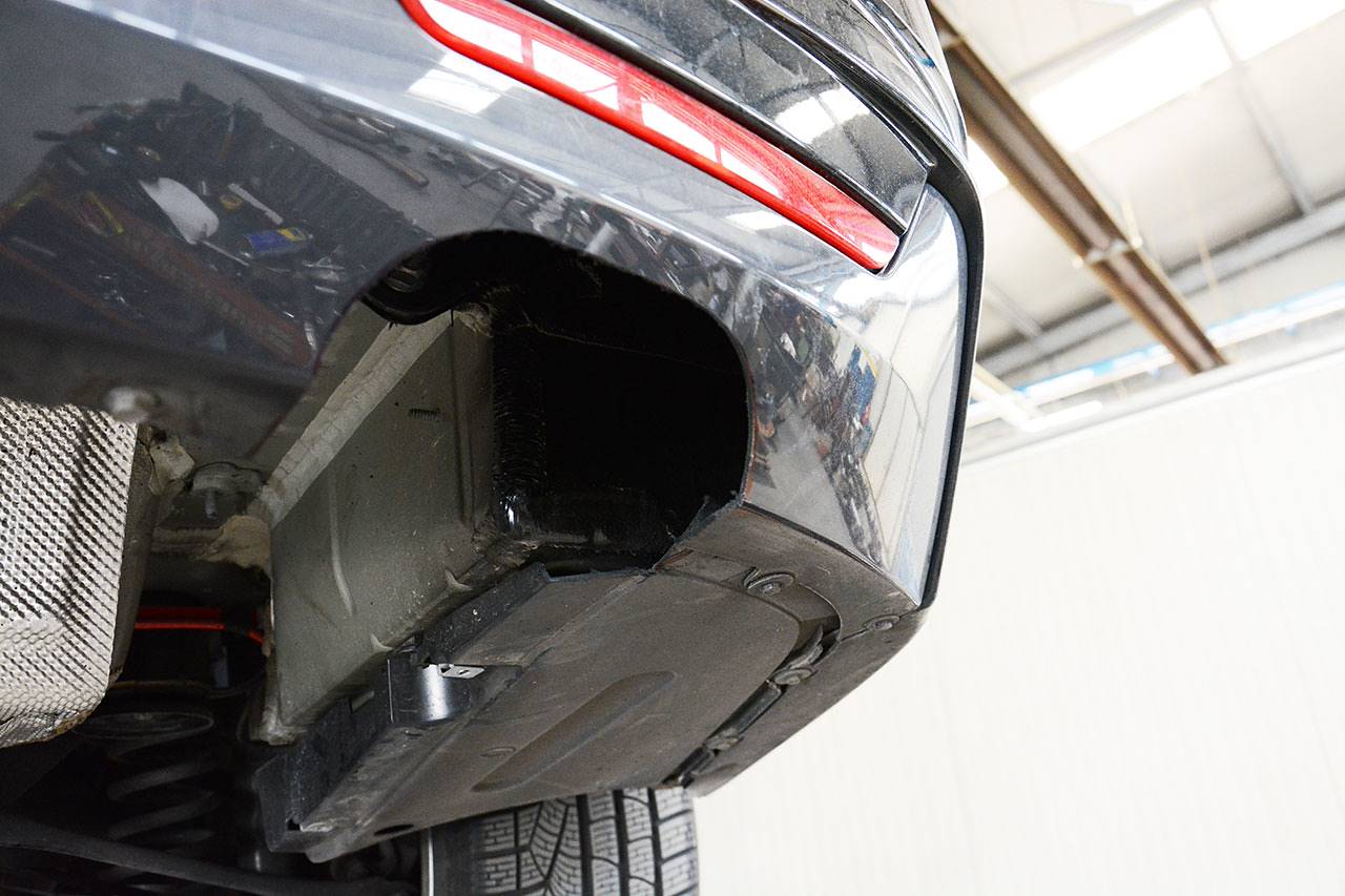 Rear exhaust RightOO80 - LeftOO80