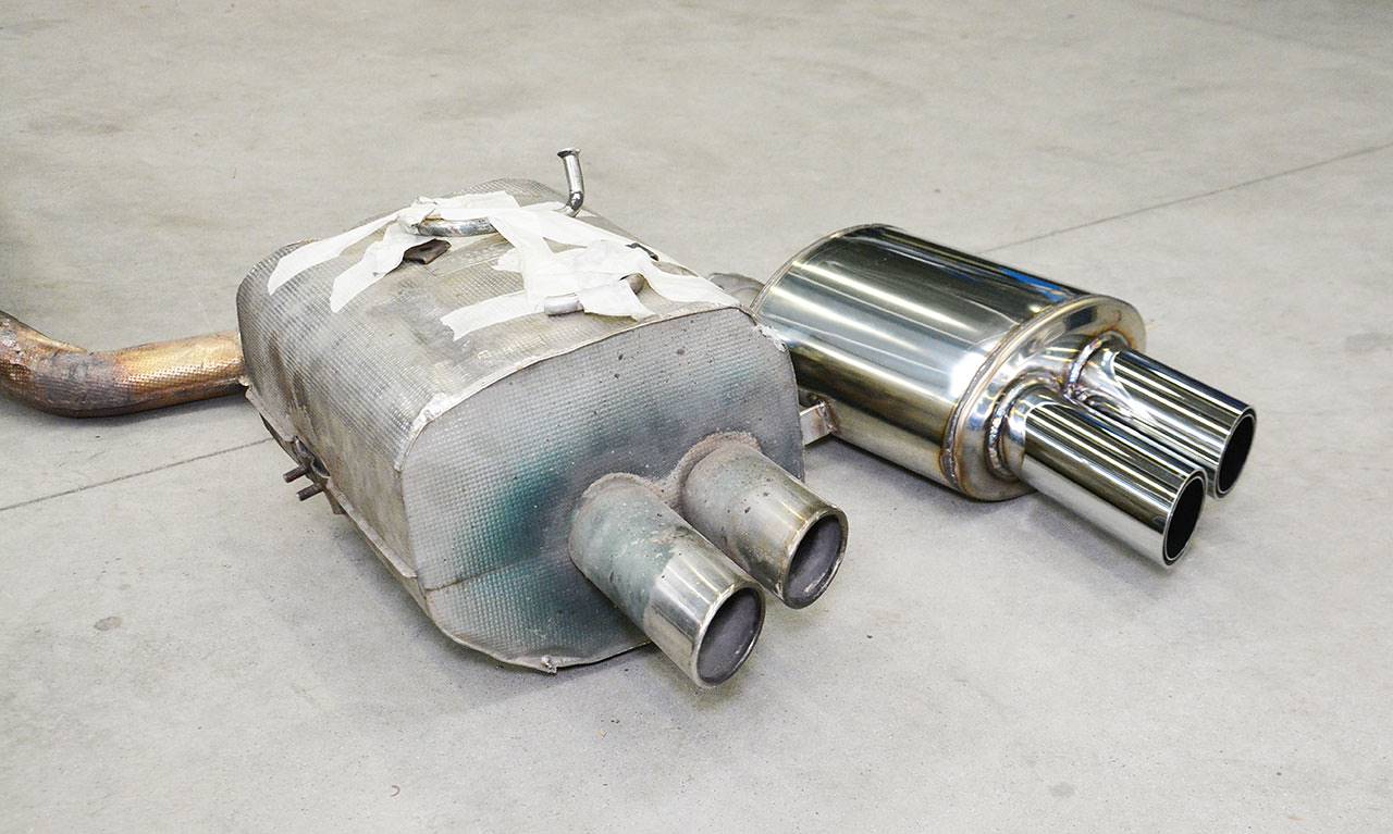 Rear exhaust Right OO 70