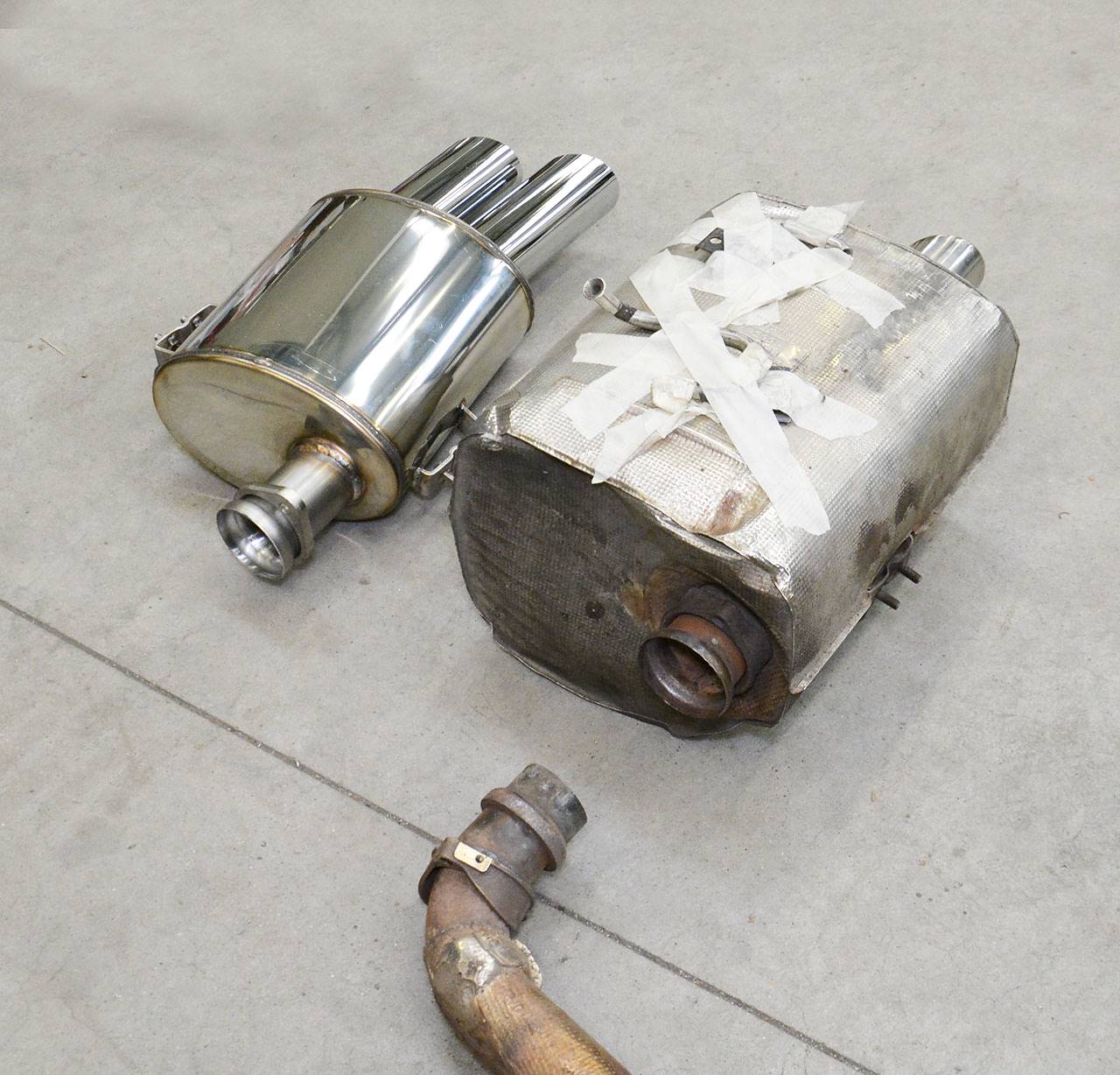 Rear exhaust Right OO 70