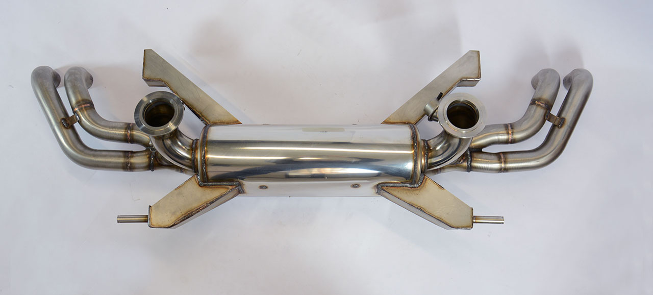 Endschalldämpfer mit Valvle Rechts + Links mit 4 Austrittsrohr (für 2° Katalysator Ersatz - Serien Endrohr) <strong><span style=color:#ea0000;>-8,5 Kg</span></strong>