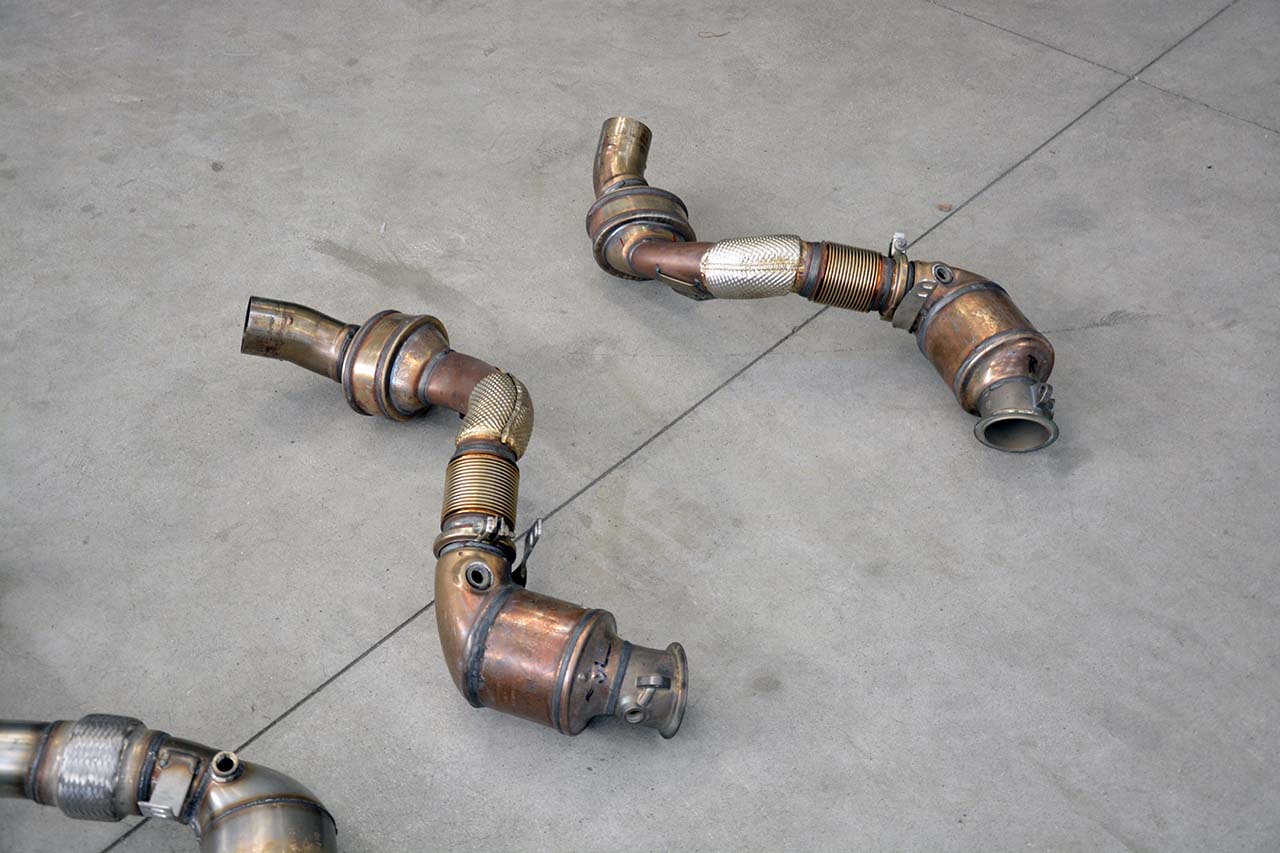 Rohrsatz ab Turbolader + Sport Metallkatalysator Rechts<br>Kompatibel mit den Serien ab-Kat Anlage