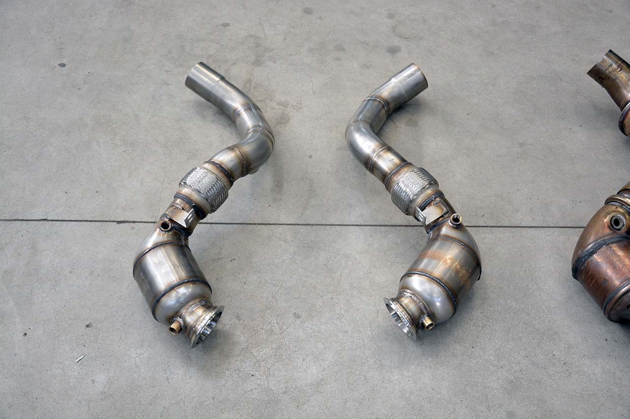Rohrsatz ab Turbolader + Sport Metallkatalysator Rechts<br>Kompatibel mit den Serien ab-Kat Anlage
