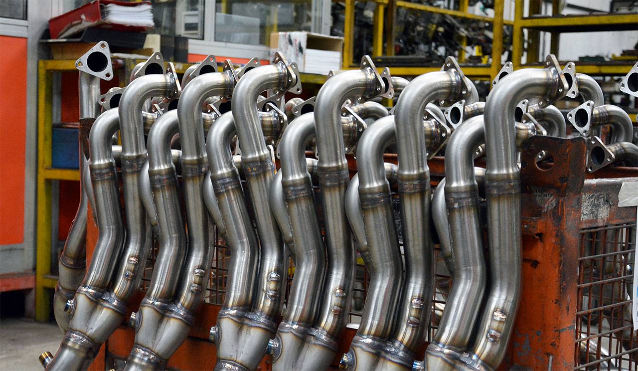 Manifold - Step Design (Left Hand Drive)