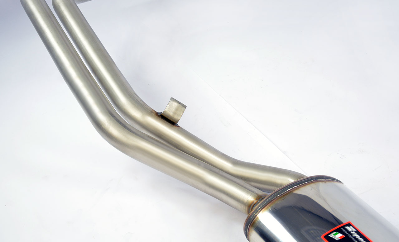 Rear exhaust Right OO70 Available on demand