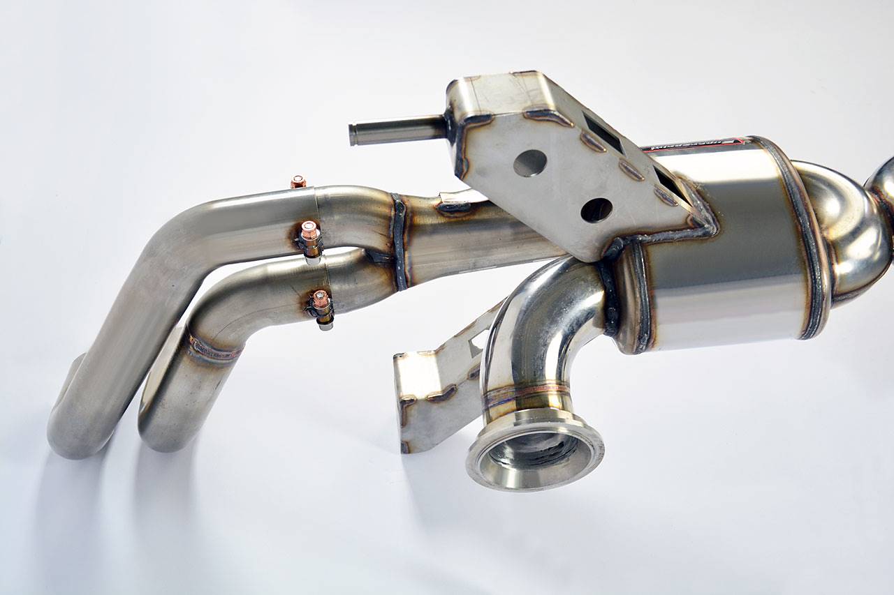 Rear exhaust Racing Right - Left 4 exits (Deletes the stock, main catalytics - fits to the stock endpipes) <strong><span style=color:#ea0000;>-18,0 Kg</span></strong>