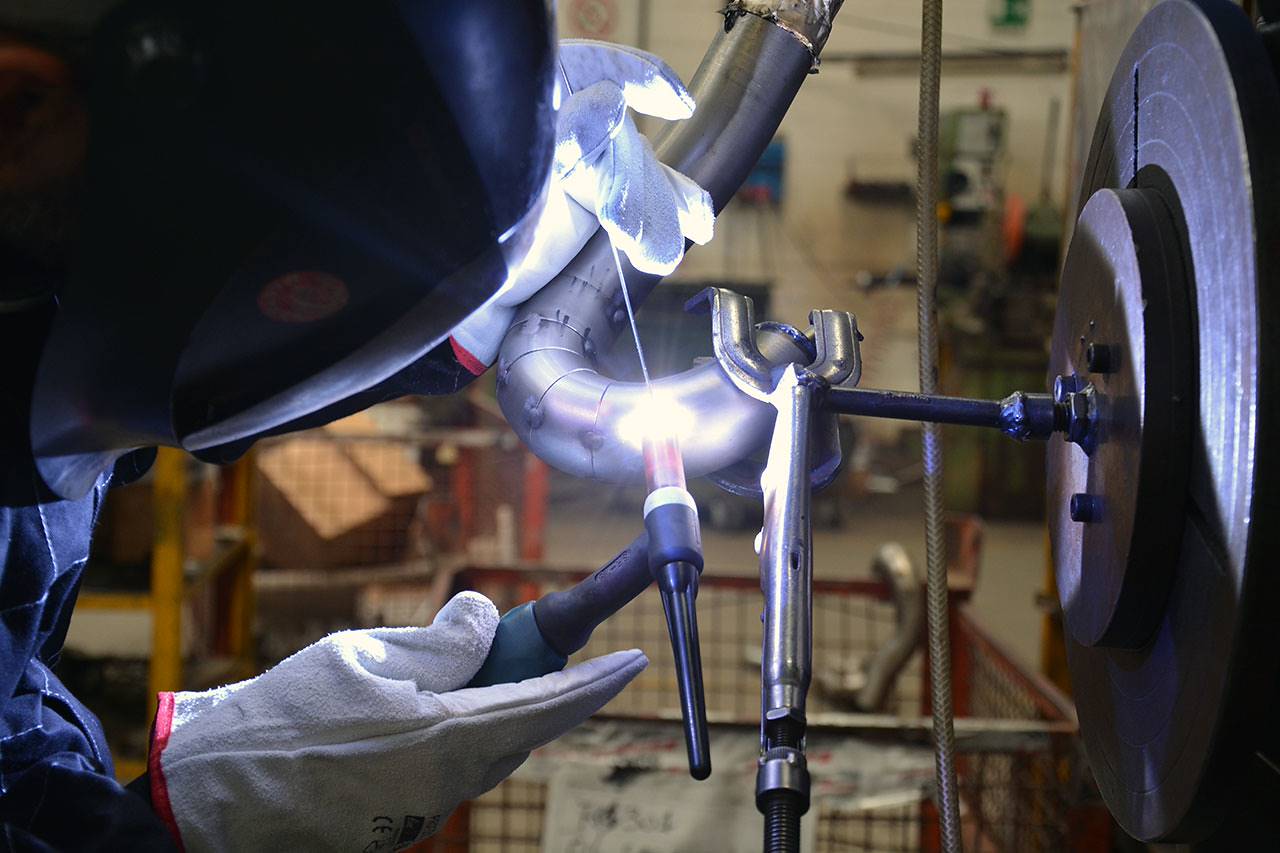 Fächerkrümmer Edelstahl Step Design (Left Hand Drive)