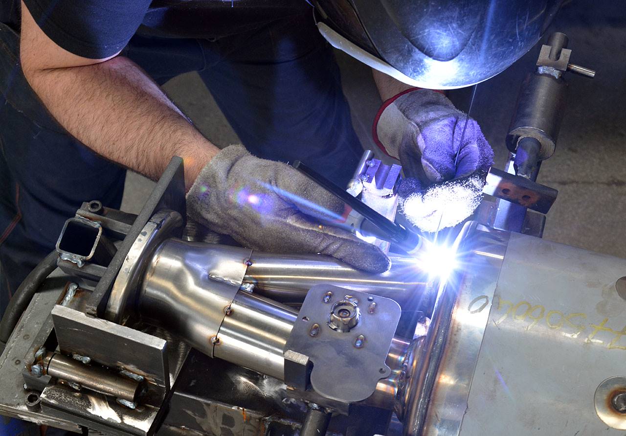 Endschalldämpfer Rechts 150x105 mit Klappe