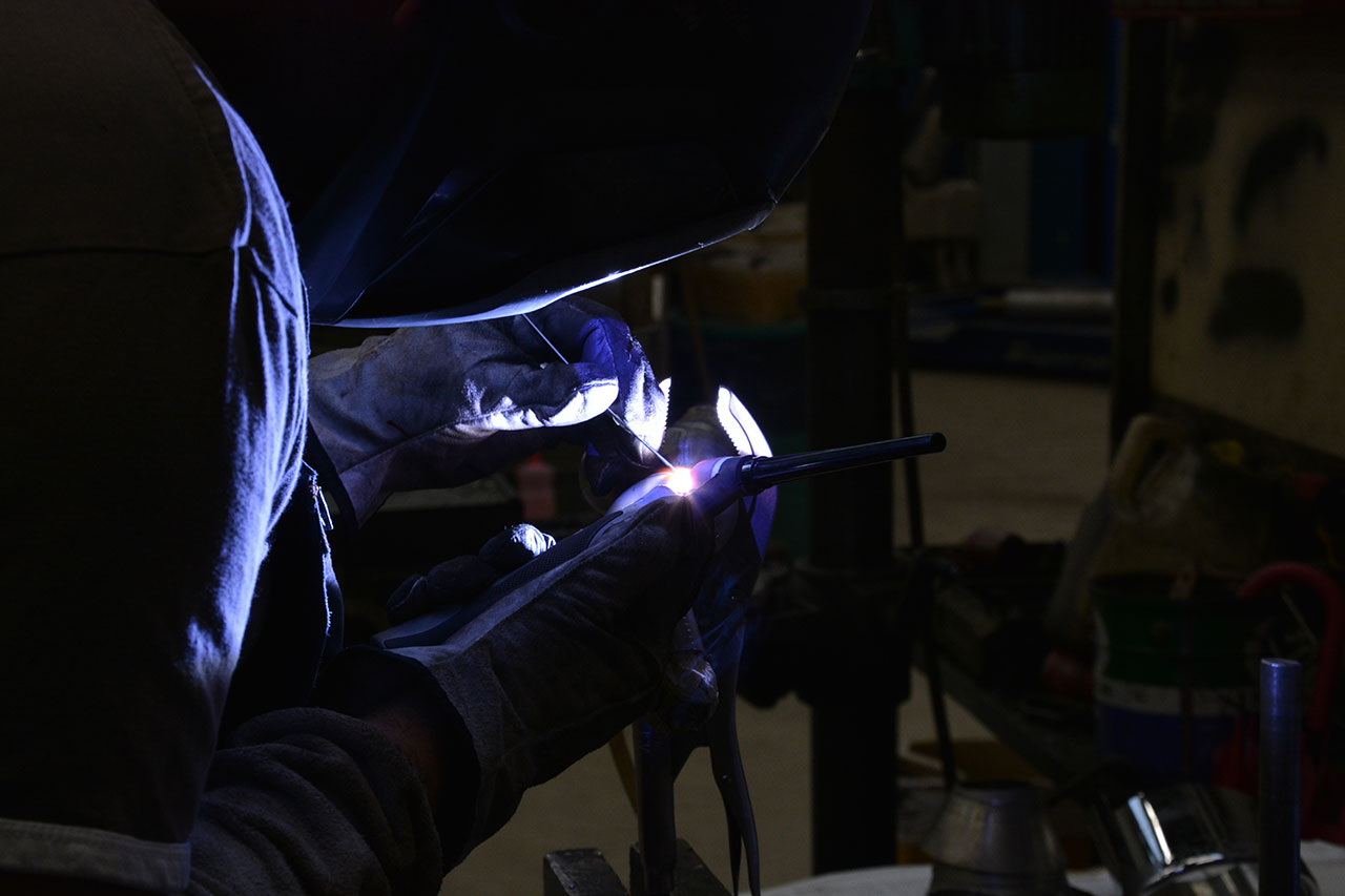 Headers Right - Left (Modification of the steering rack necessary)