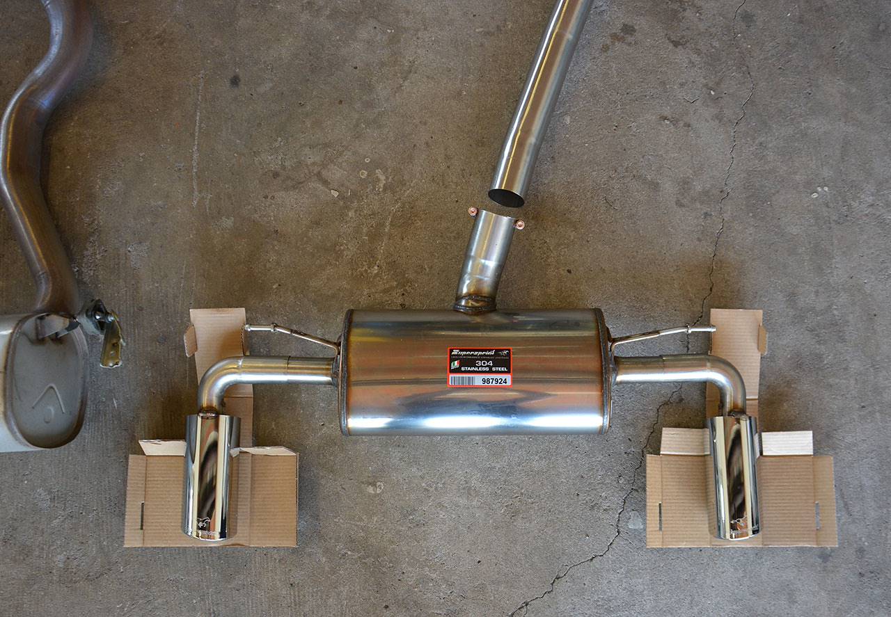 Rear exhaust Right O100 - Left O100