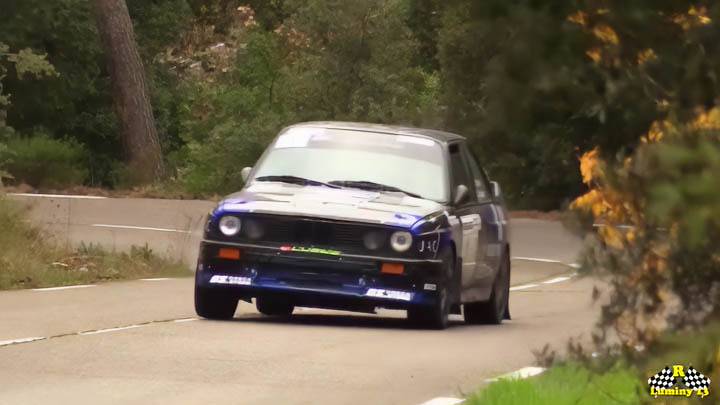 Supersprint exhaust for BMW E30 M3 @tom_pieri