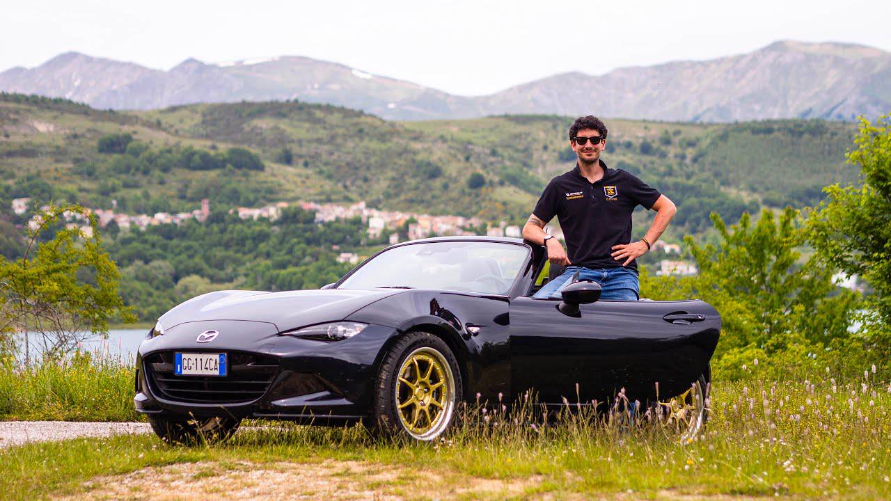 Mazda MX5: All the appeal of a classic car, without the flaws! - Davide Cironi (SUBS)
